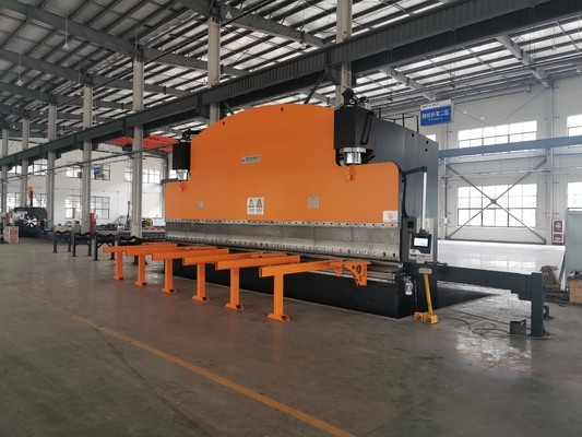 8200mm 45 Kw সিএনসি হাইড্রোলিক প্রেস ব্রেক মেশিন স্বয়ংক্রিয় কার্বন ইস্পাত