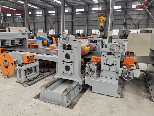 8m হালকা মেরু দৈর্ঘ্য লাইন টেপার slitting লাইন কাটা