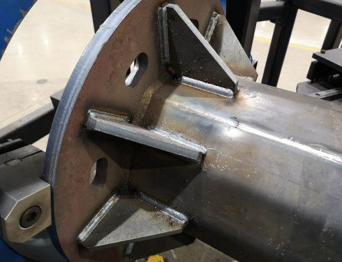 সিএমসি রোবট বেস প্লেট এবং ফ্ল্যাঞ্জ ওয়েল্ডিং মেশিন