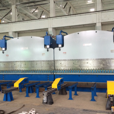 DELEM DA53T CNC সিস্টেম সহ 320 টন ওয়ার্কিং ফোর্স এবং 6000 মিমি টেবিল দৈর্ঘ্যের সিএনসি ট্যান্ডেম হাইড্রোলিক প্রেস ব্রেক