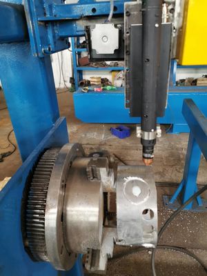 অ্যালুমিনিয়াম অষ্টভুজ এবং শঙ্কু হালকা মেরু দরজা কাটিং মেশিন