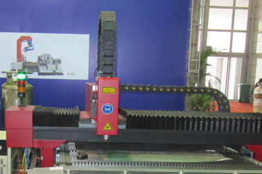 হাই স্পীড শীট ধাতু CNC ফাইবার লেসার কাটিয়া মেশিন / সরঞ্জাম