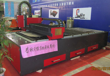 হাই স্পীড শীট ধাতু CNC ফাইবার লেসার কাটিয়া মেশিন / সরঞ্জাম