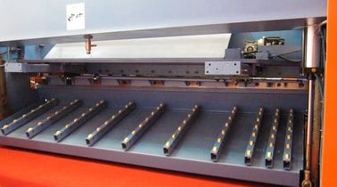 নিউম্যাটিক প্লেট হাইড্রোলিক গিলোটিন শিয়ারিং মেশিন, শীট মেটাল কাটার মেশিন